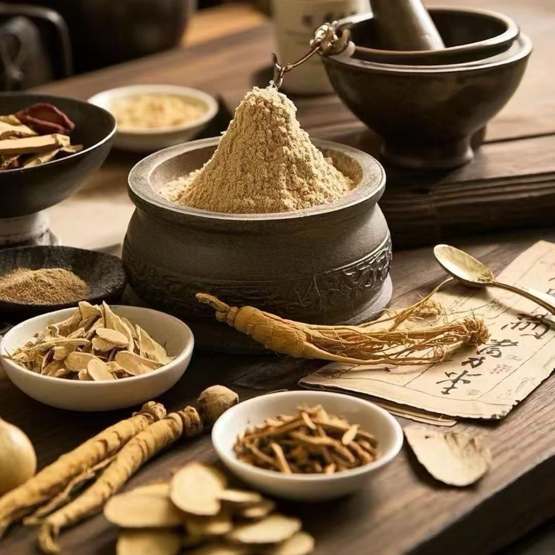 丽丽在做草调肤