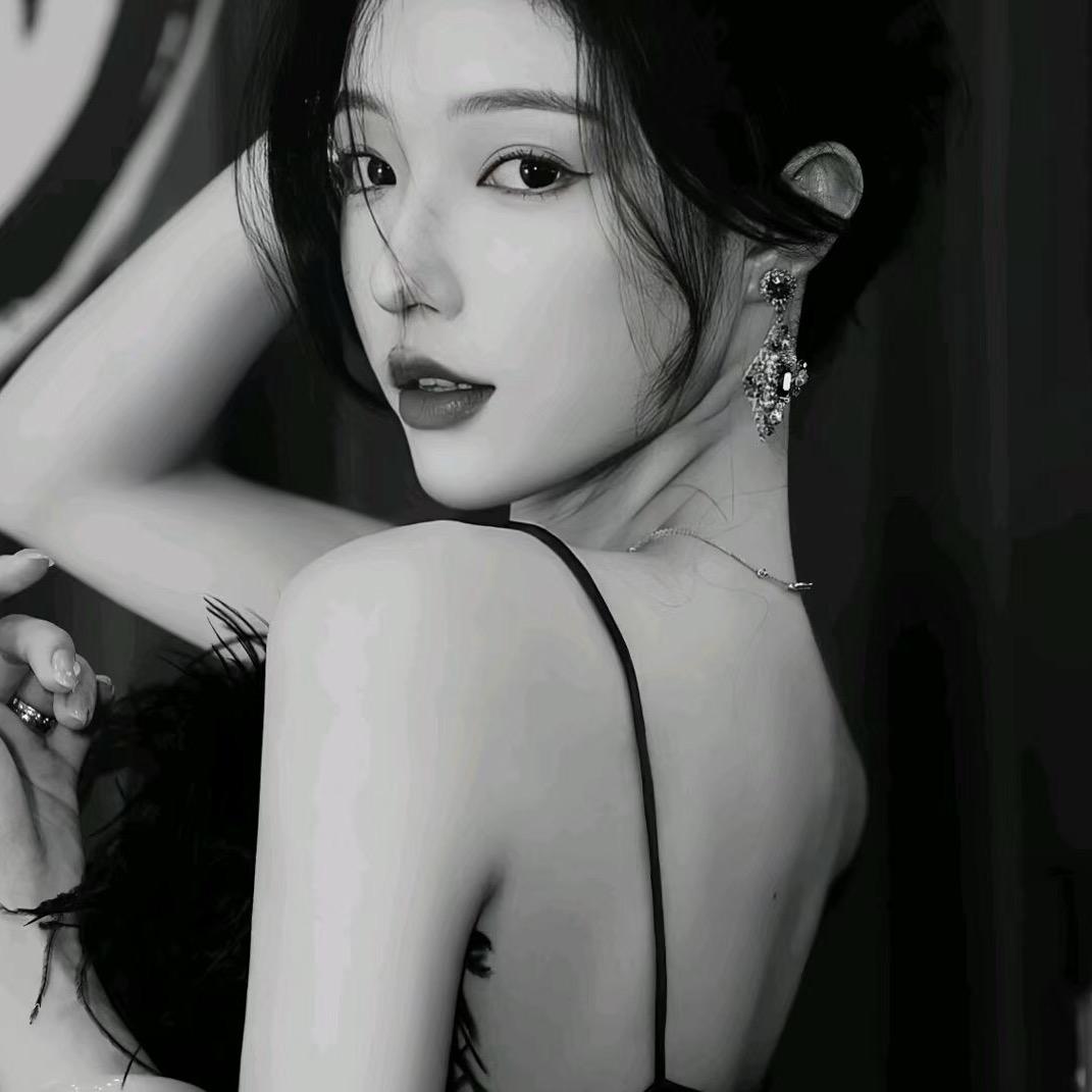 温柔小月亮🌙ྀི