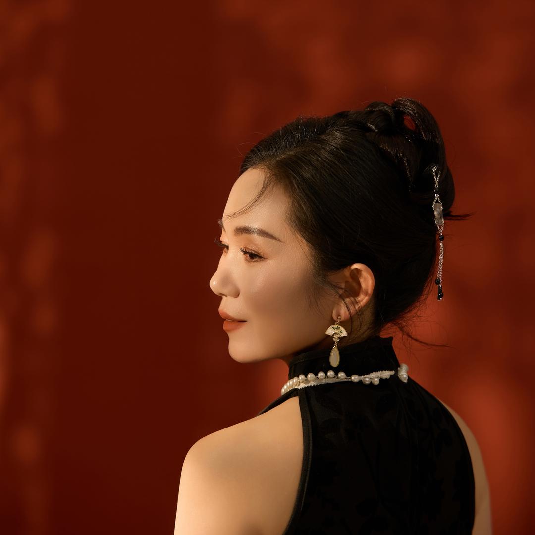 不吃香菜的小曹