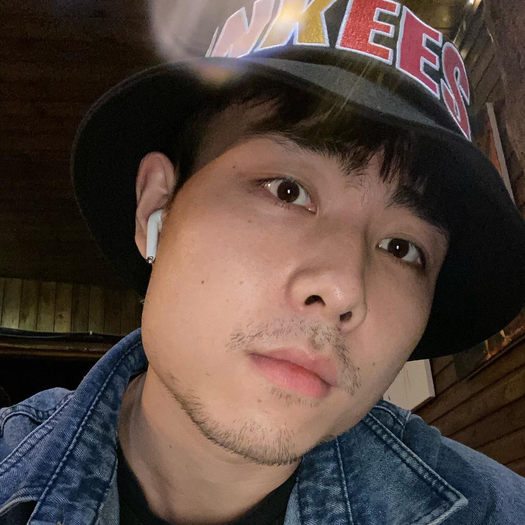 凤凰县雾隐江畔民宿店