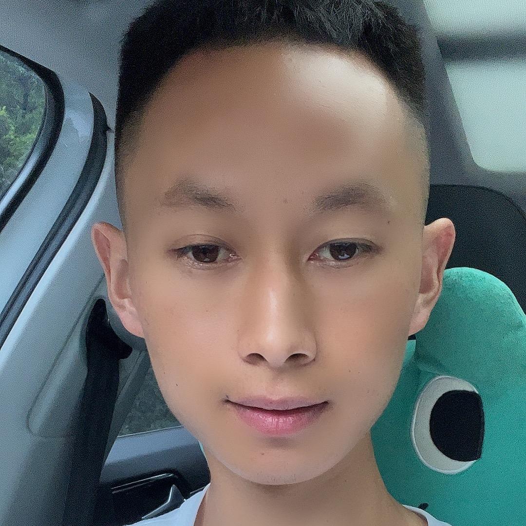 小马.