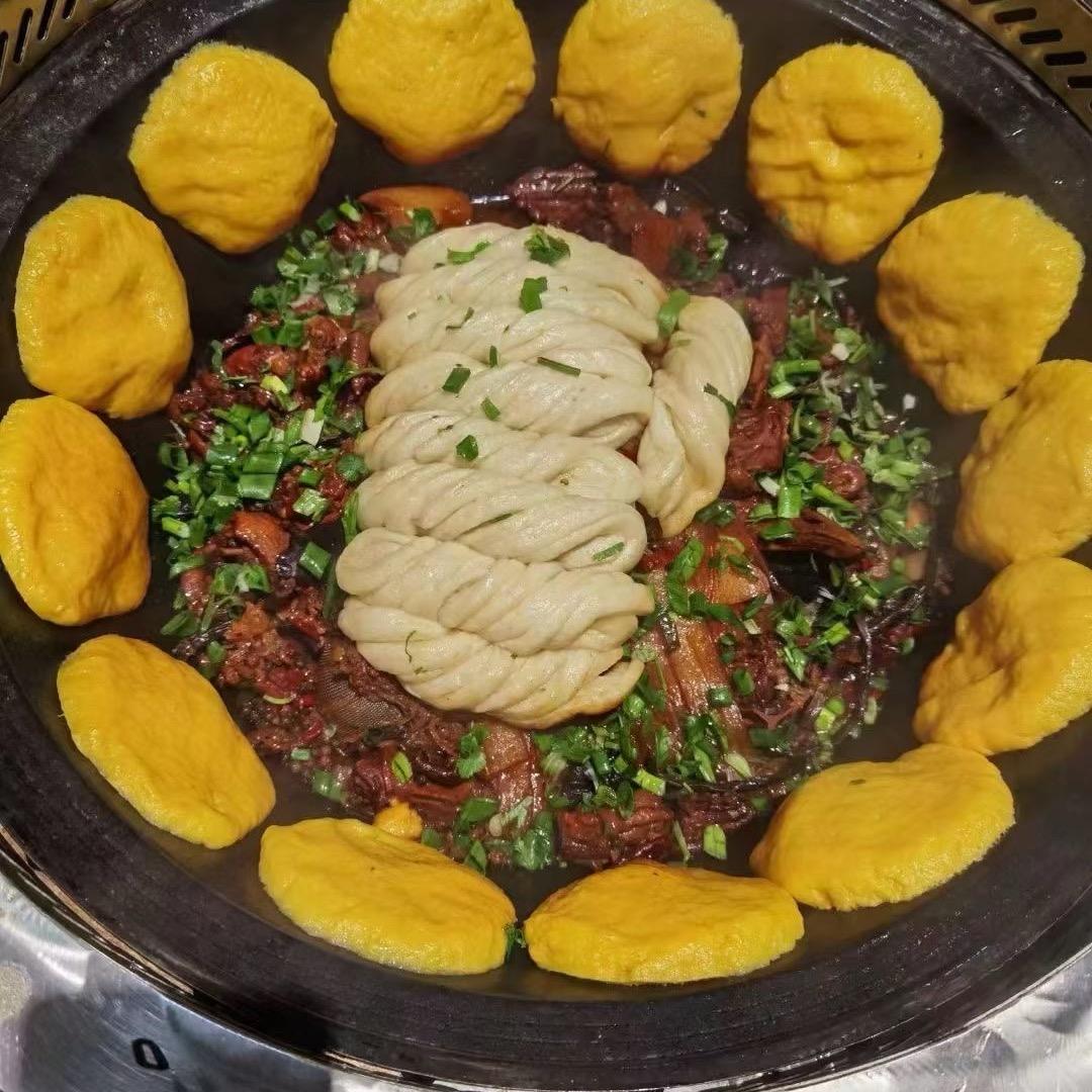 黑土地铁锅炖（阜南店）