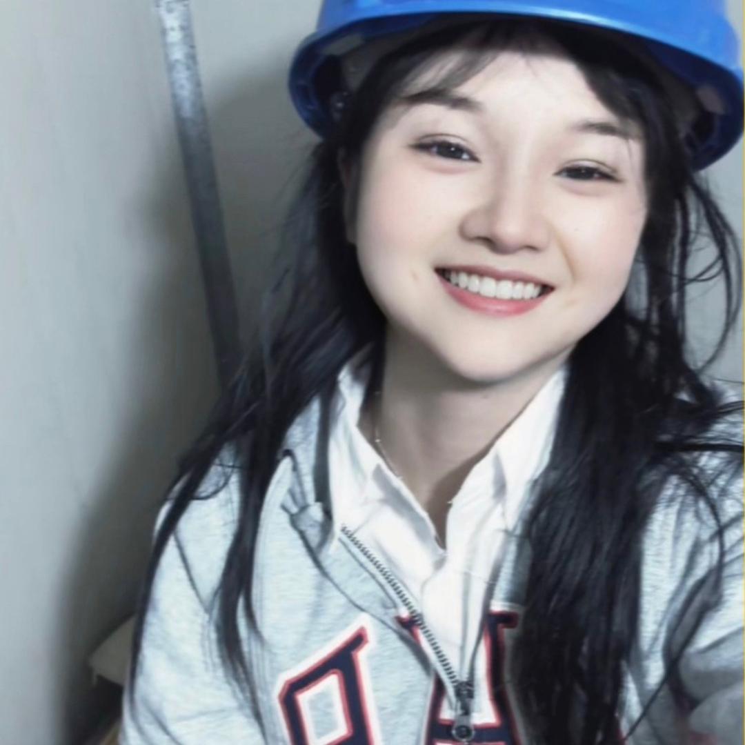 女挖小然