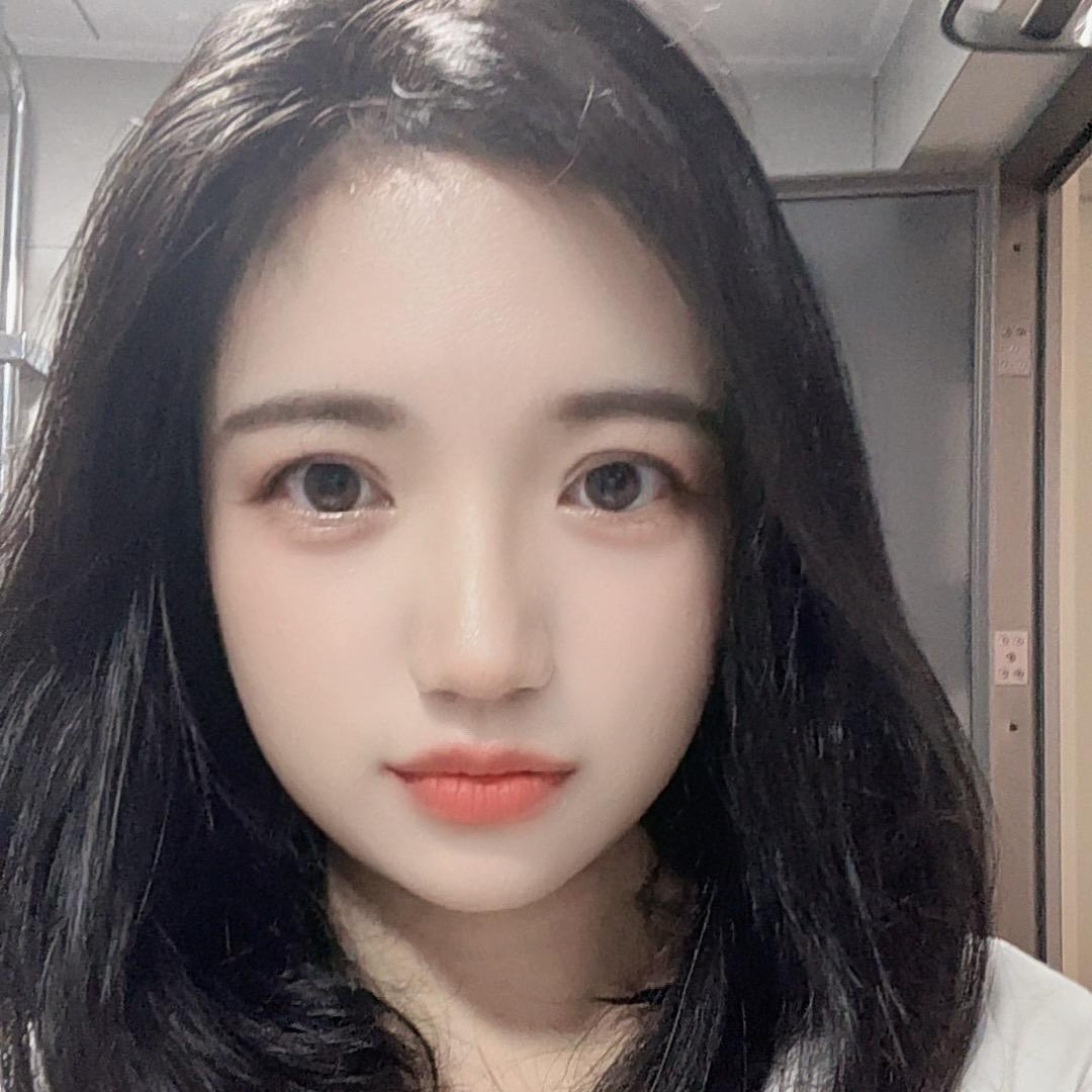 伊伊🌙
