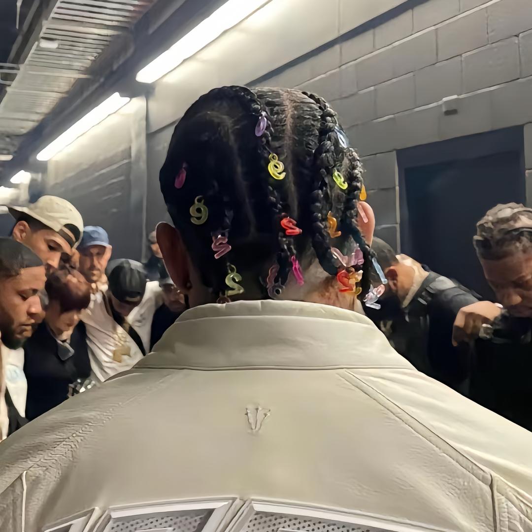 Ale der 🌐
