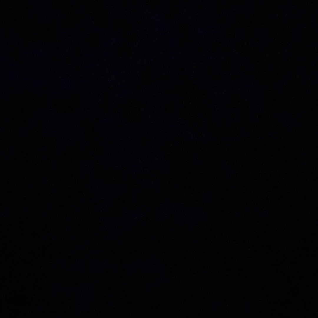 ^_