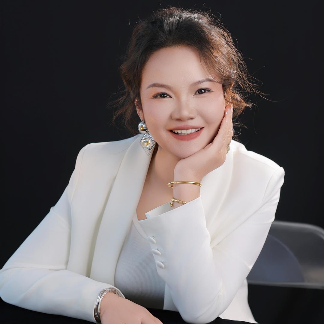 曲靖美集当下，素颜馆，丁丁