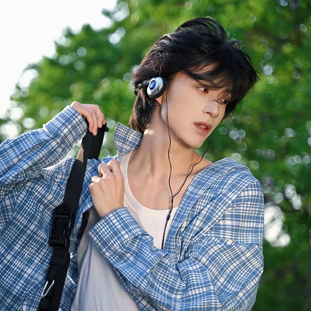 香菜凉拌折耳根