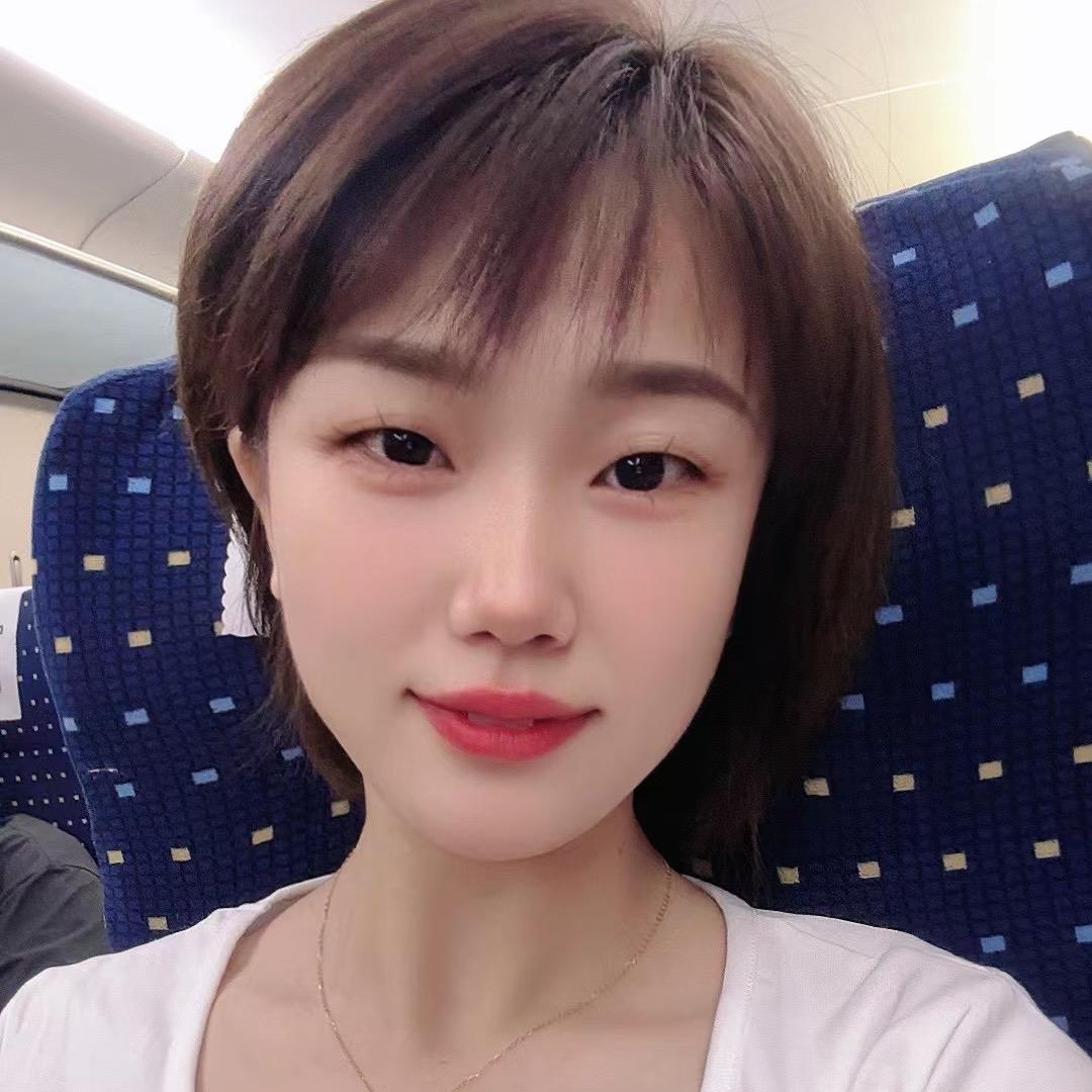 二妞亲😘