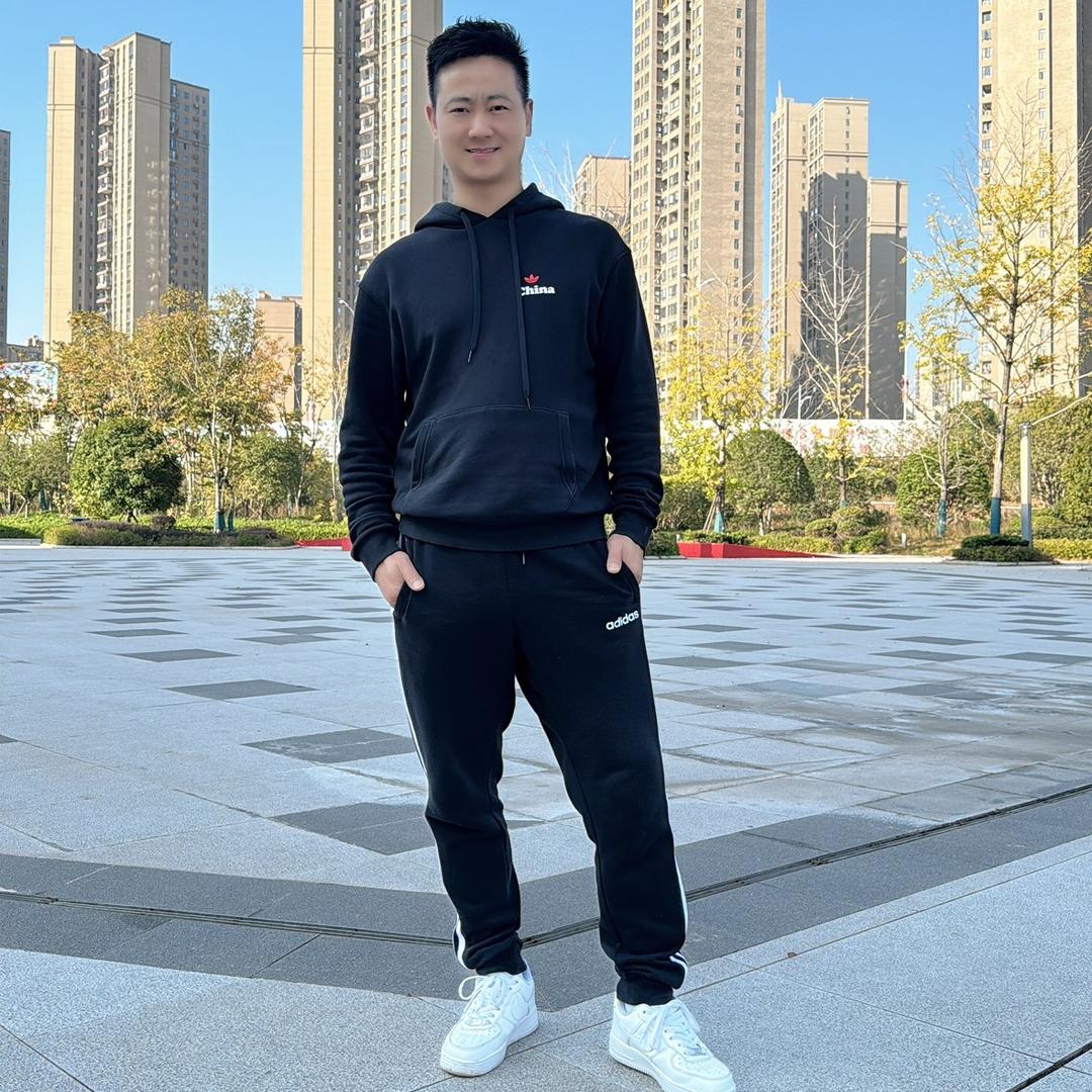 小邓子爱曳舞