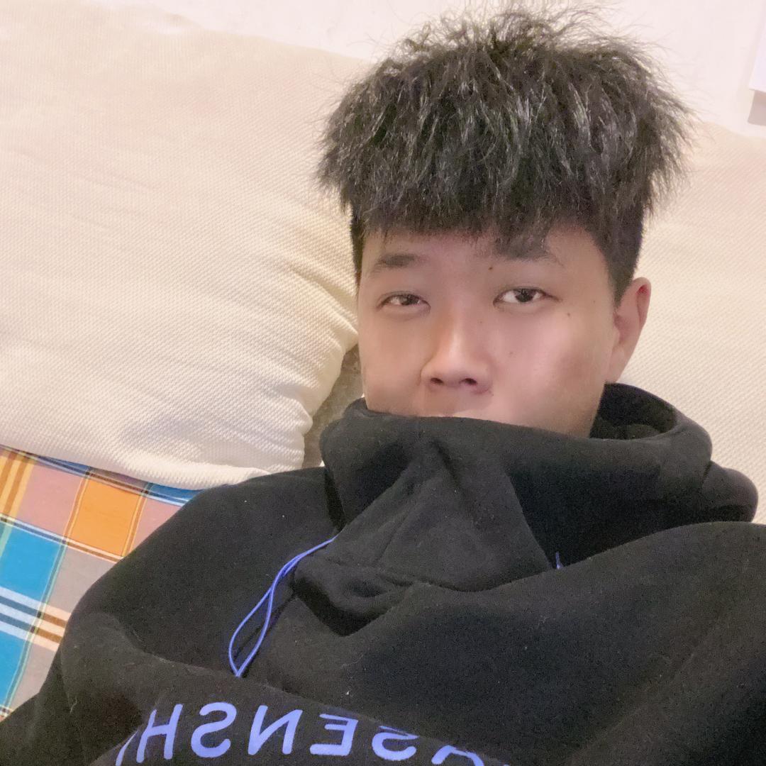 梁先生.