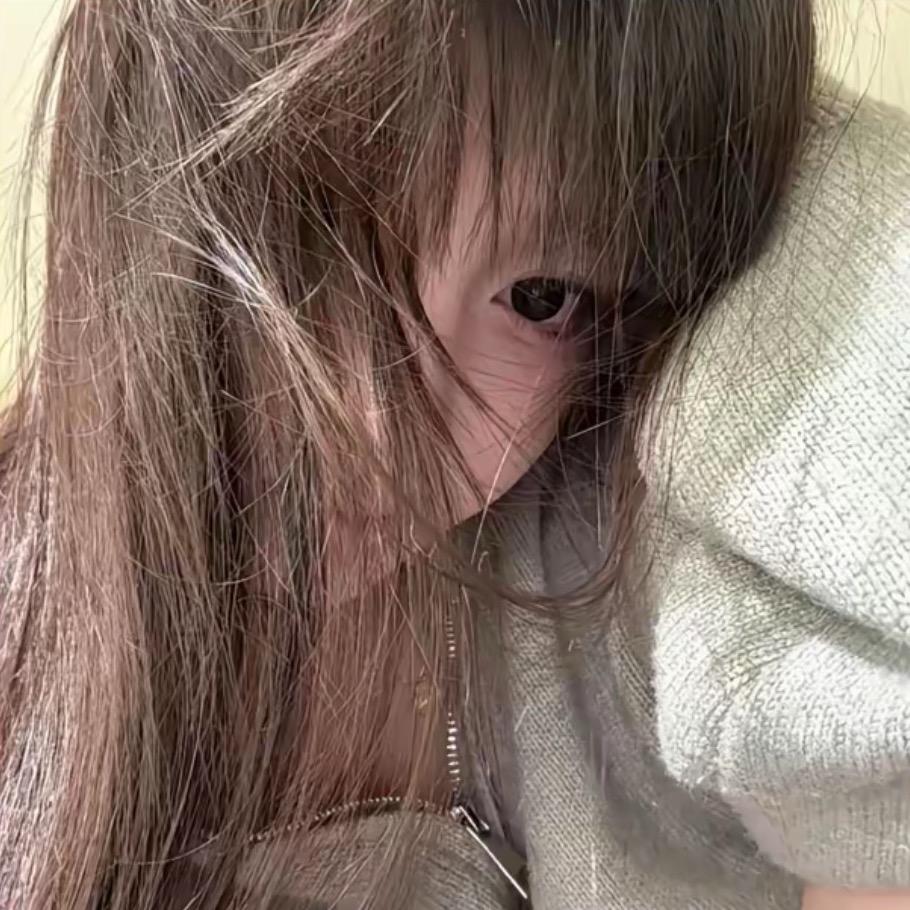 Yy^