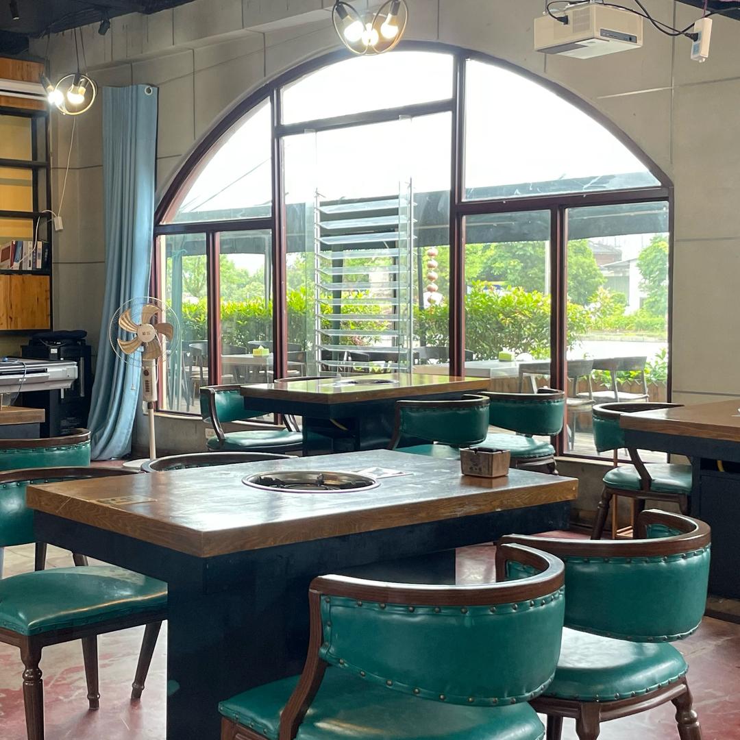 秀岭黔牛火锅店