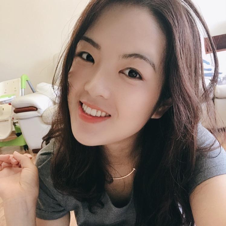 MEI子^_^卖喜糖的小二