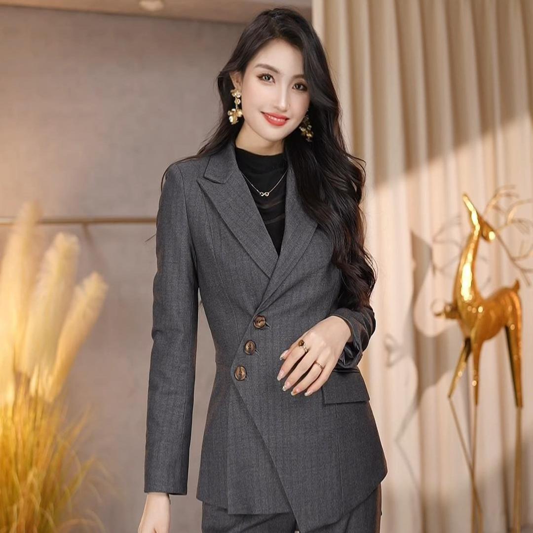 文茵服饰