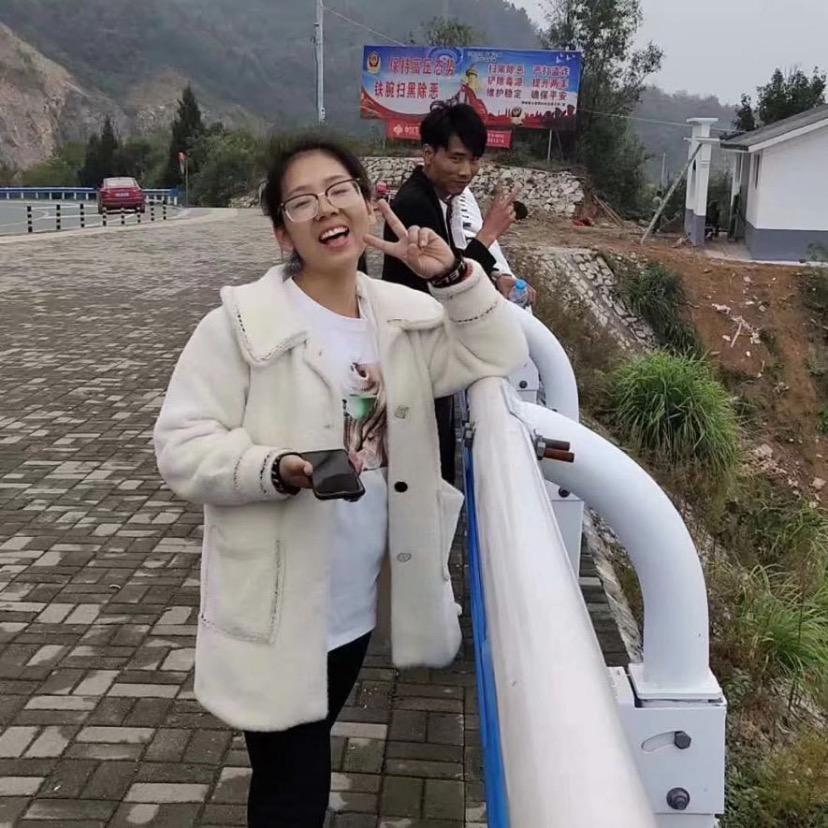 楚楚的那个谁