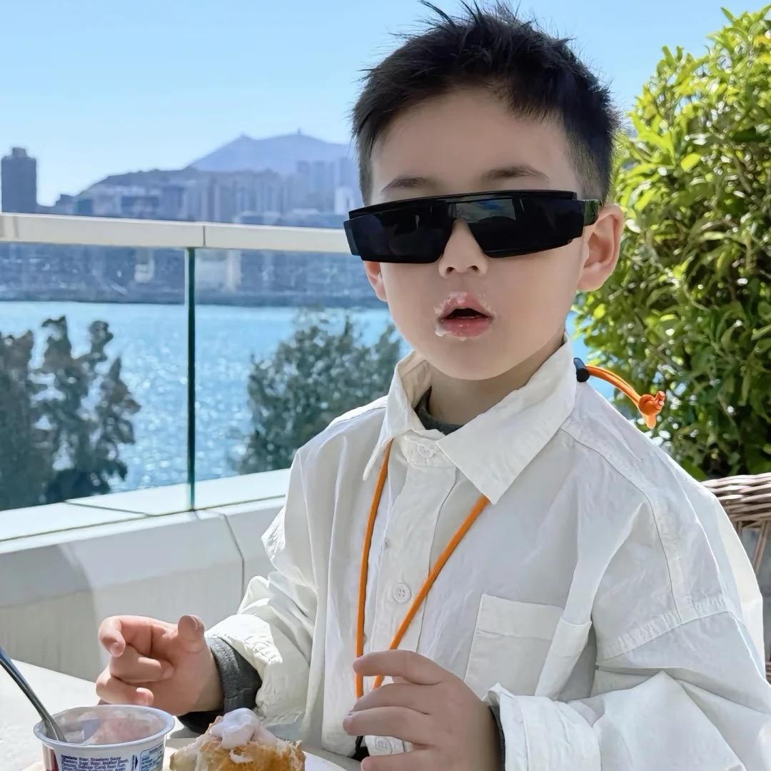 ®希萌