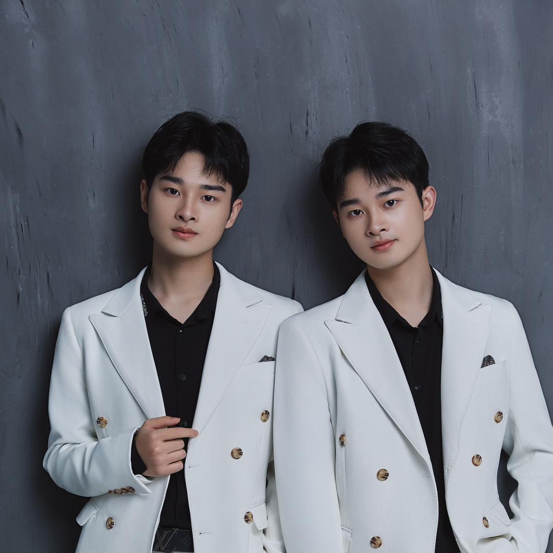 双胞胎🍀蔚然蔚风@抖音