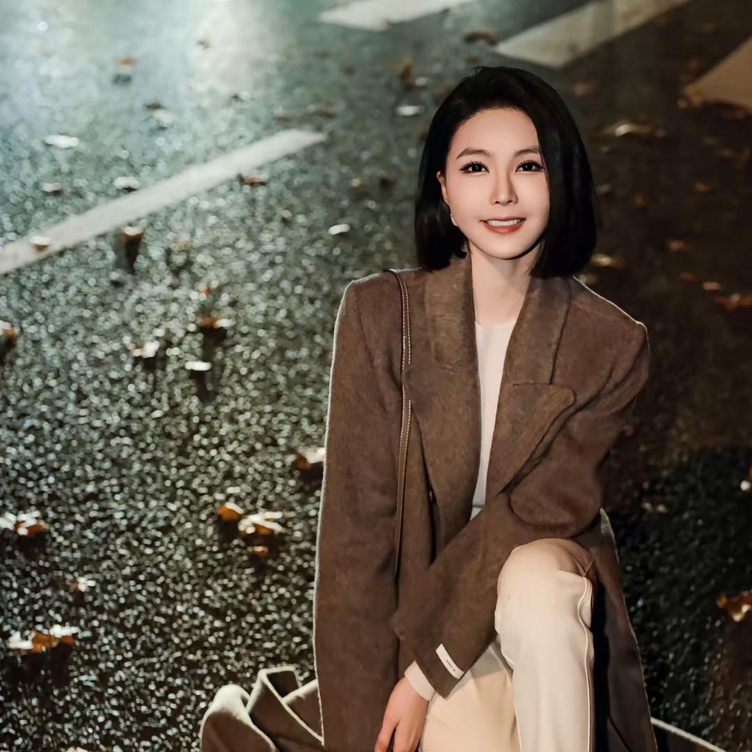 溶溶RONGRONG（穿搭分享）