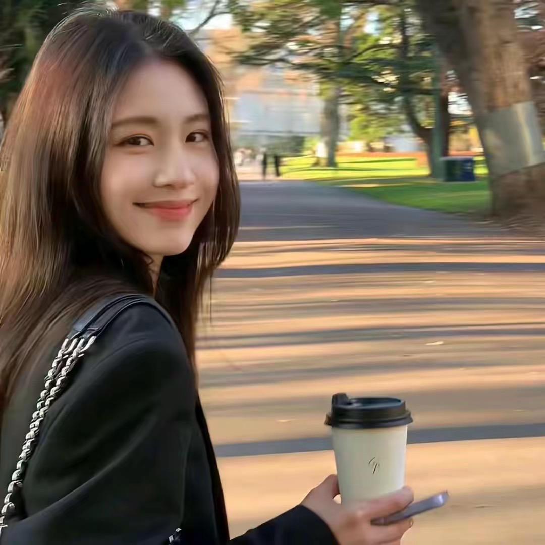 雯雯女孩