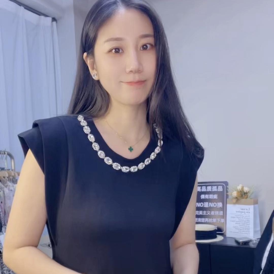 黛莎莎U大码
