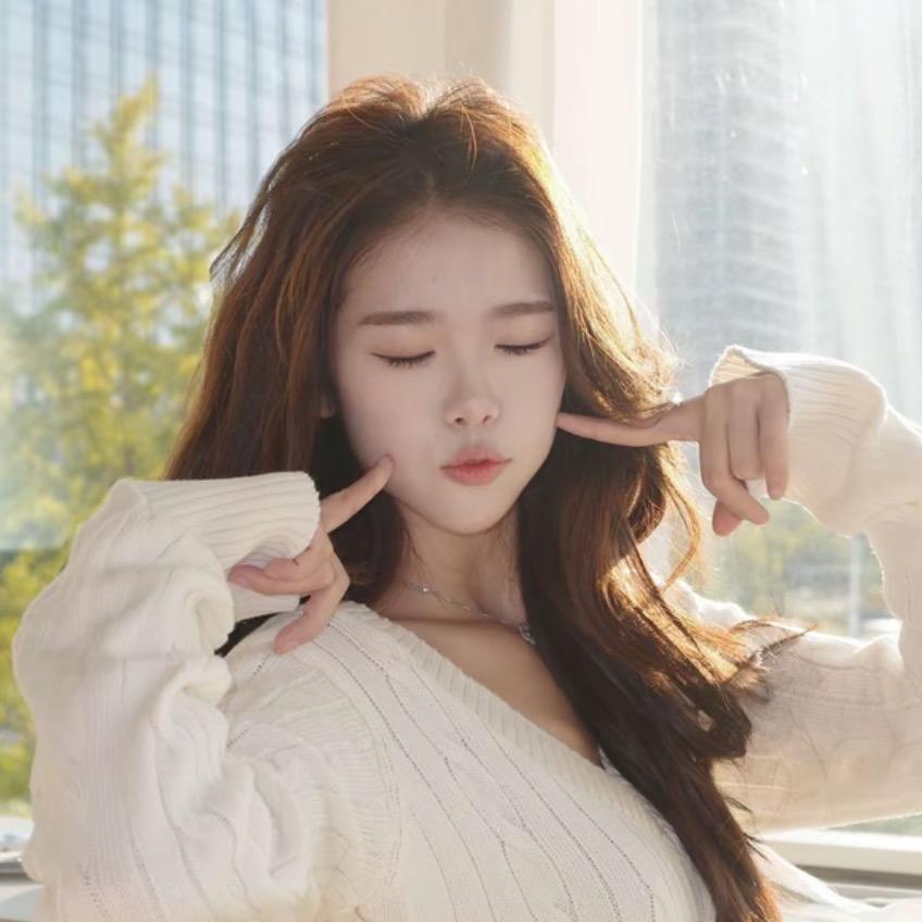 尹千金私服穿搭