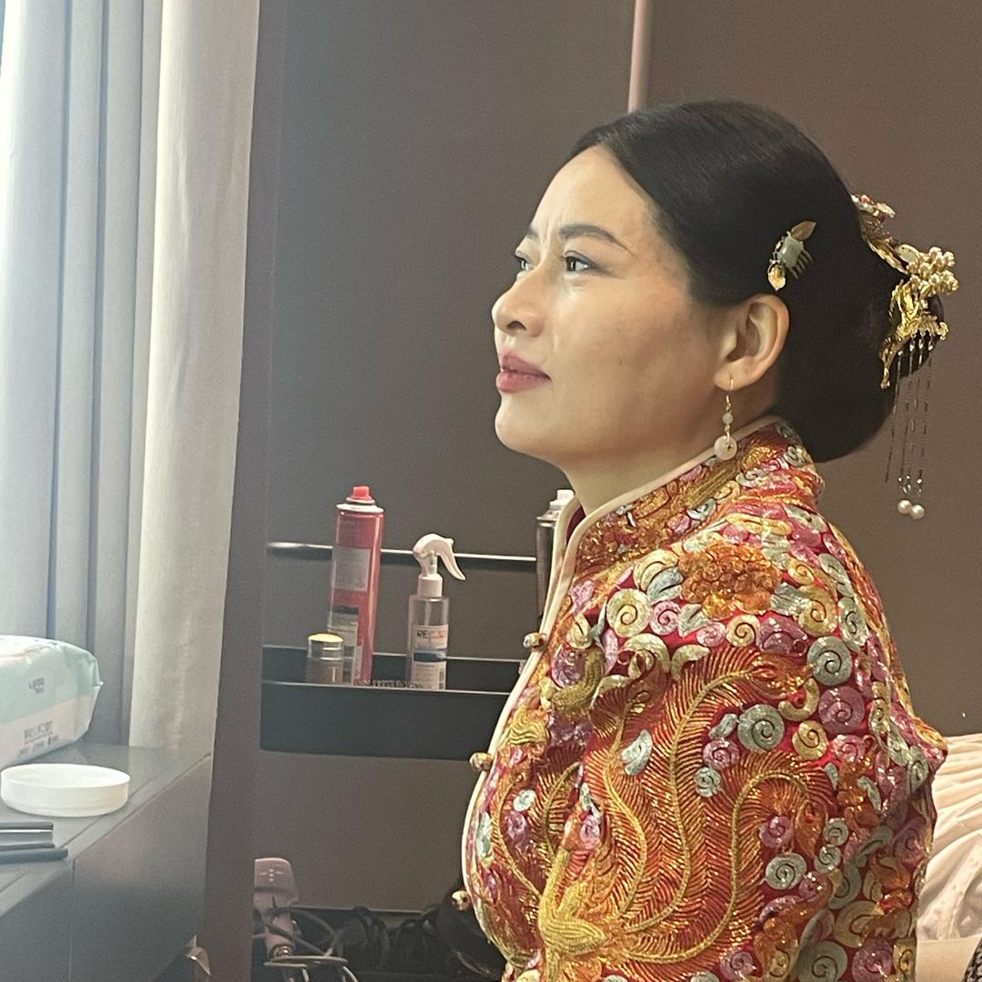 浪漫女人休闲服饰
