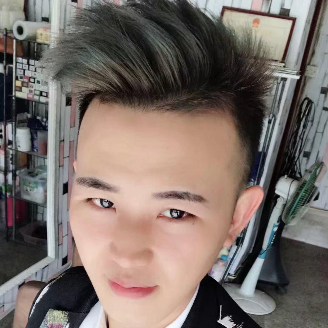 山村托尼