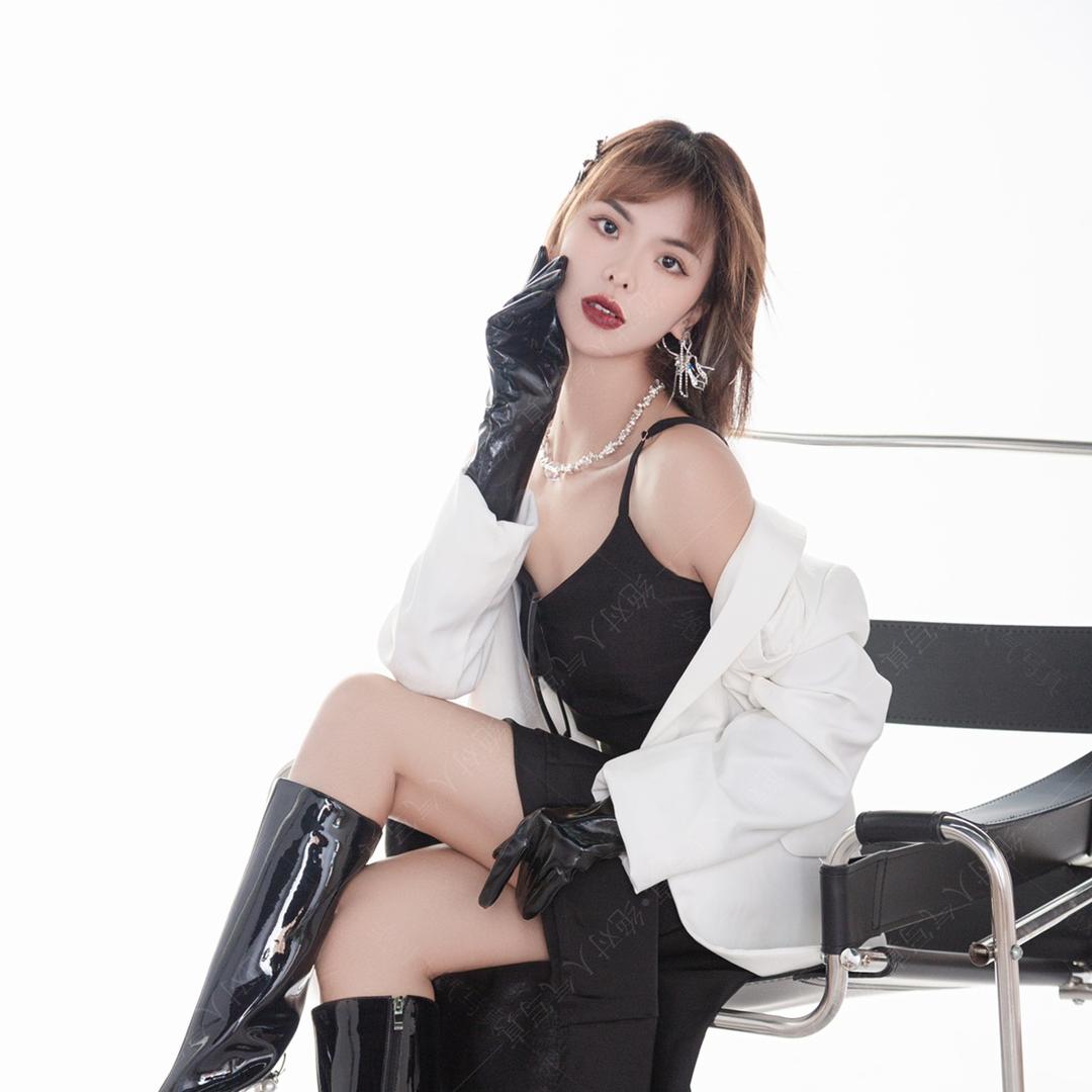 万万文化传媒工作室（PK号）