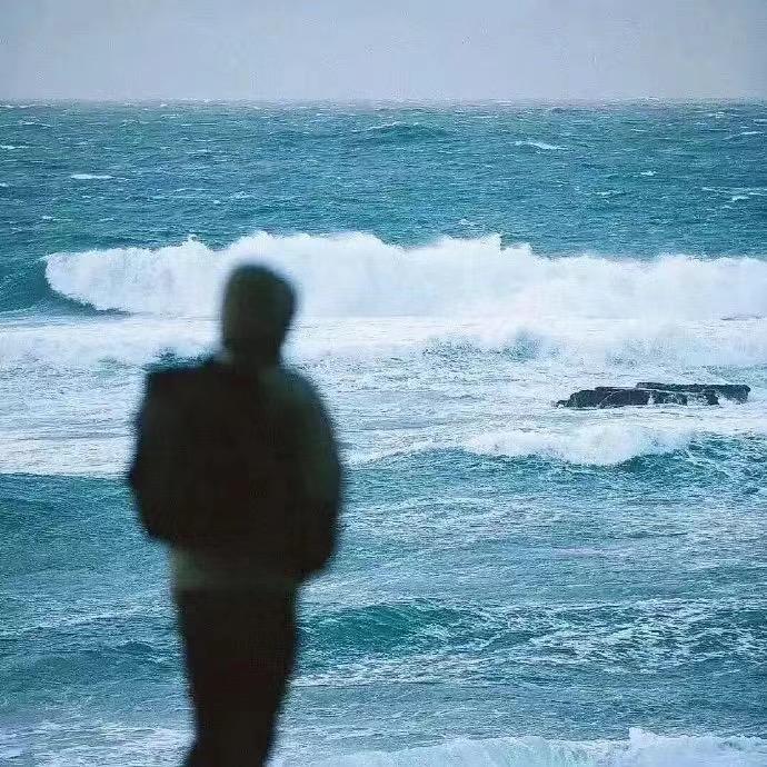 那抹赤阳。