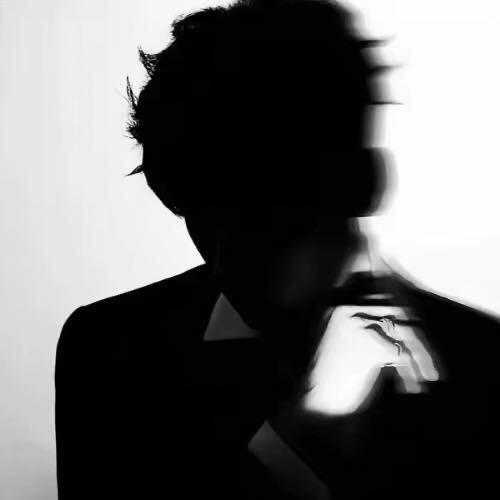 Alone￴￴ ￴ ￴ ￴￴￴ ￴￴￴