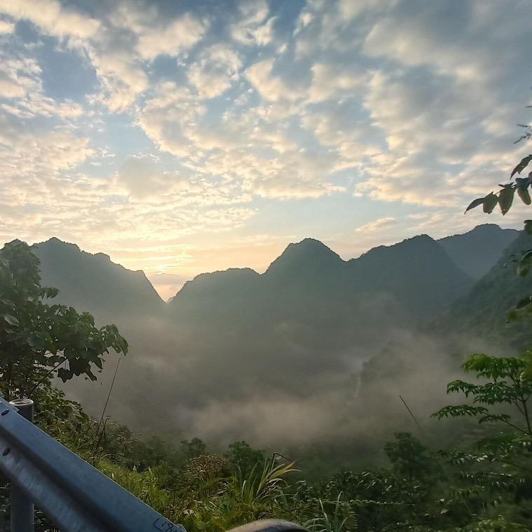 我自人间漫浪
