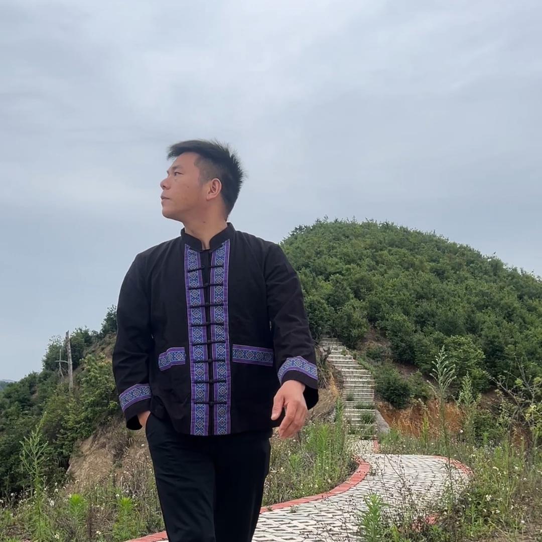 庄哥.回村