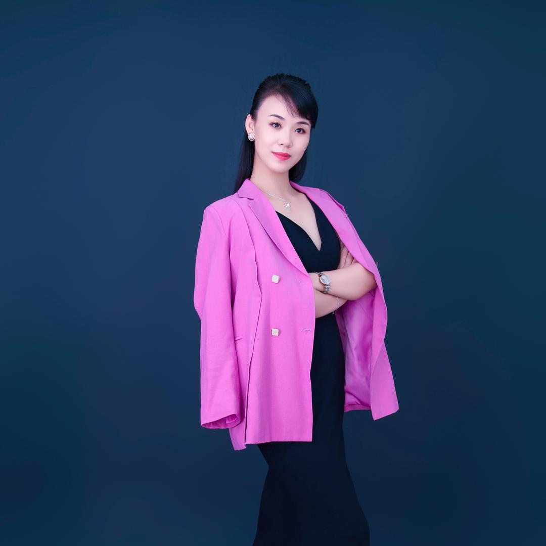 @项 丹