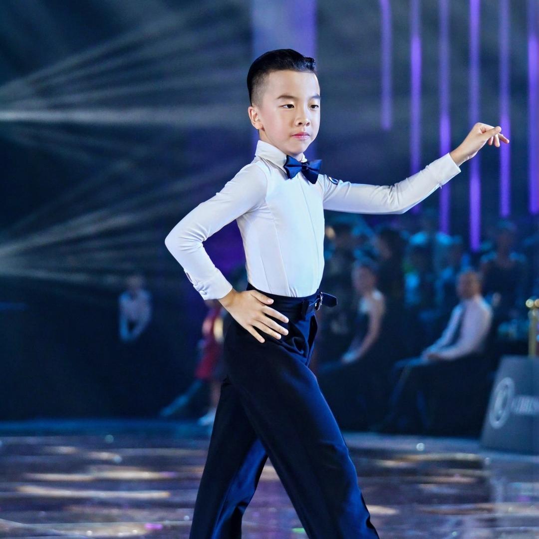 何鑫LeeYesDance