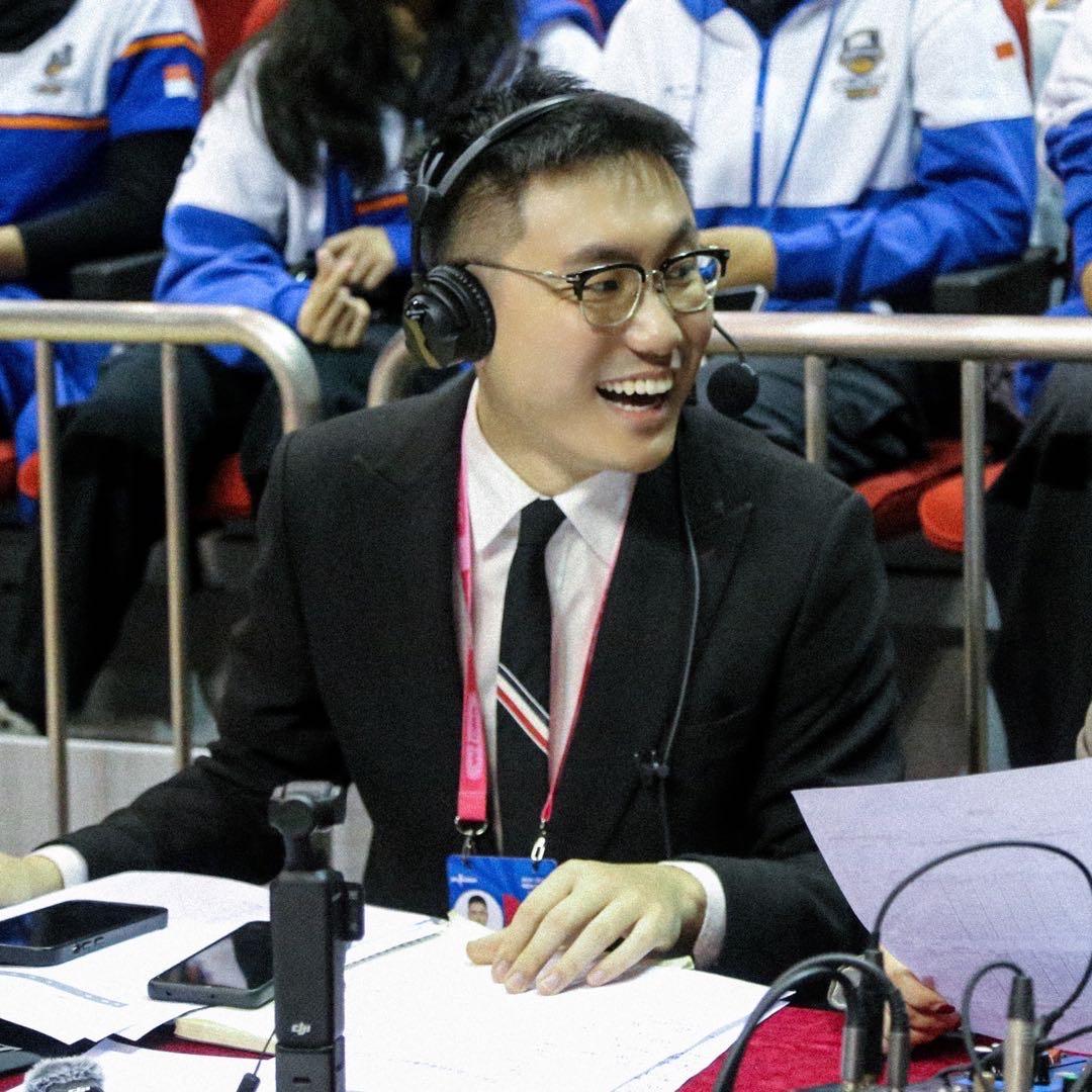 🏀解说员石楚阳🎙️