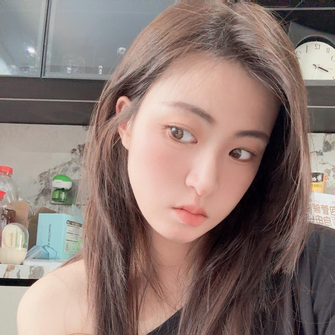 阿二二²²