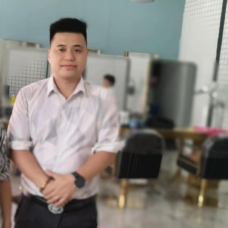 东莞海金坤演艺公司创始人阿龙