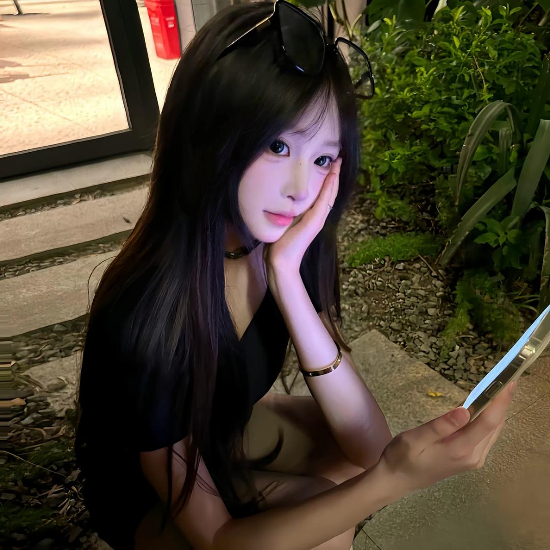 小妍.