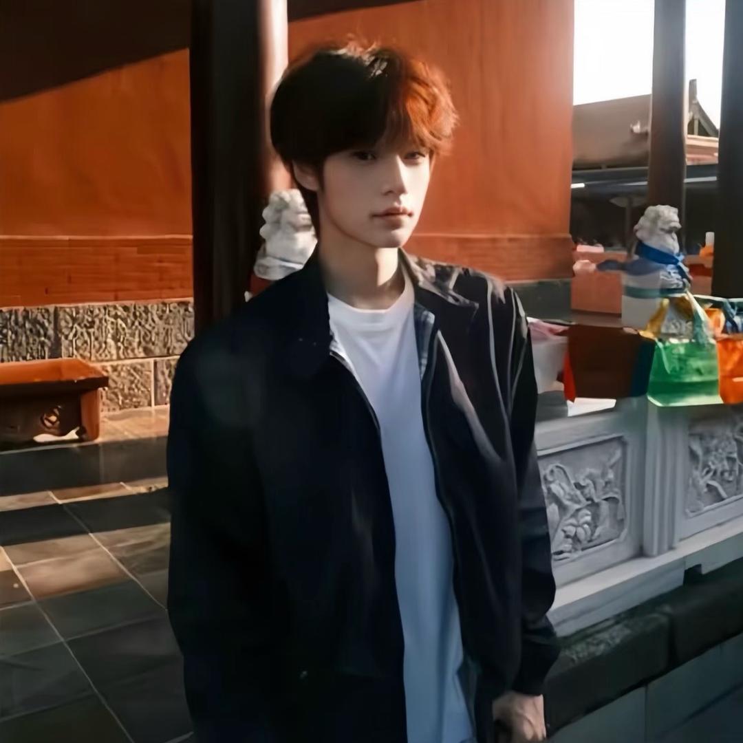 卷毛毛不卷