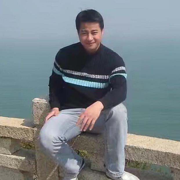 饭堂大叔