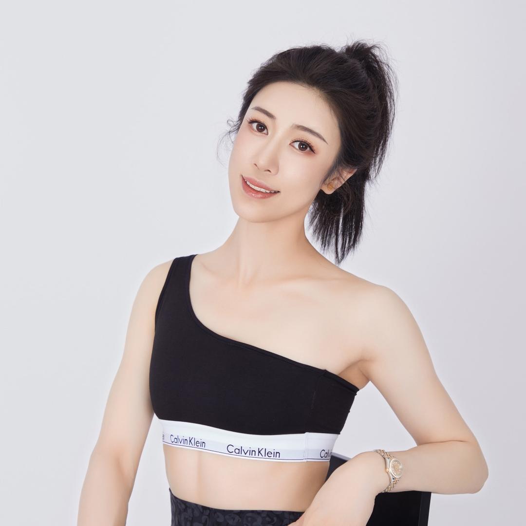 一恋普拉提·安娜