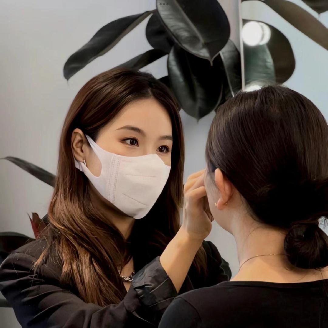 美业问题肌 薇薇