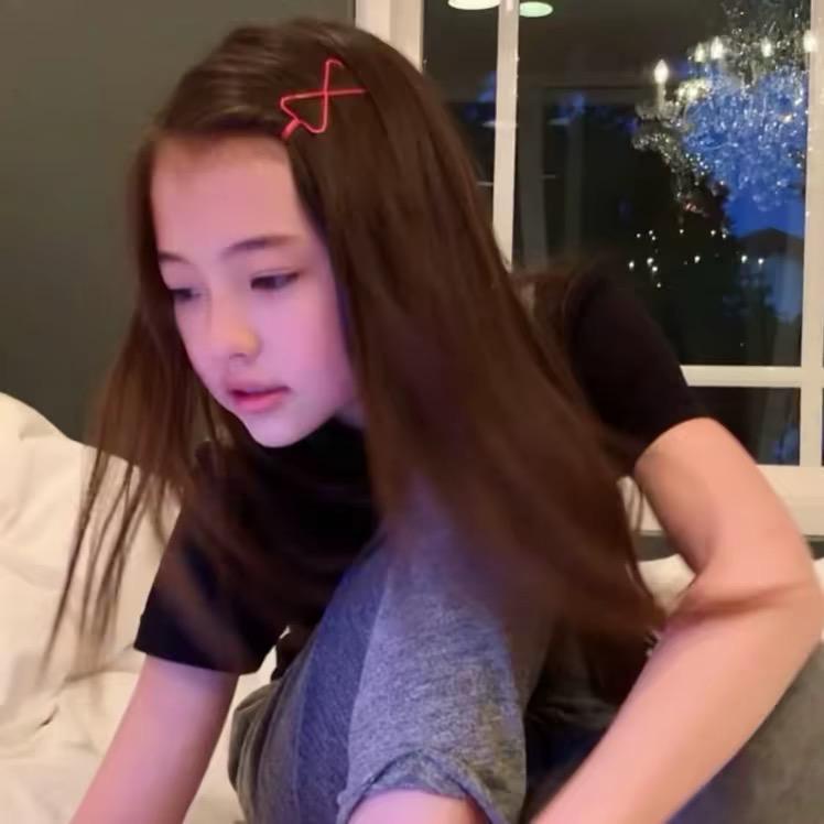 老公站街我数钱