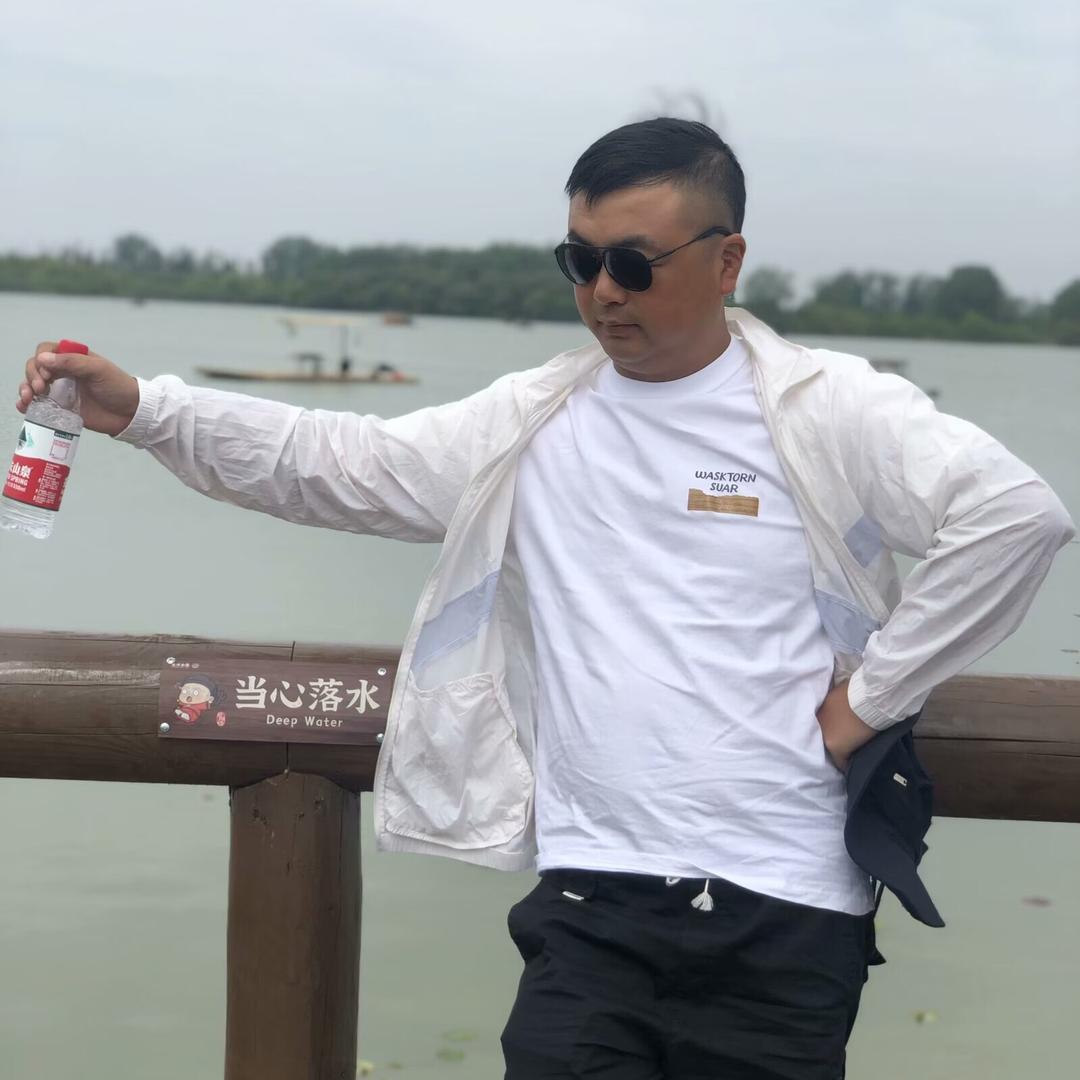 梁少♚