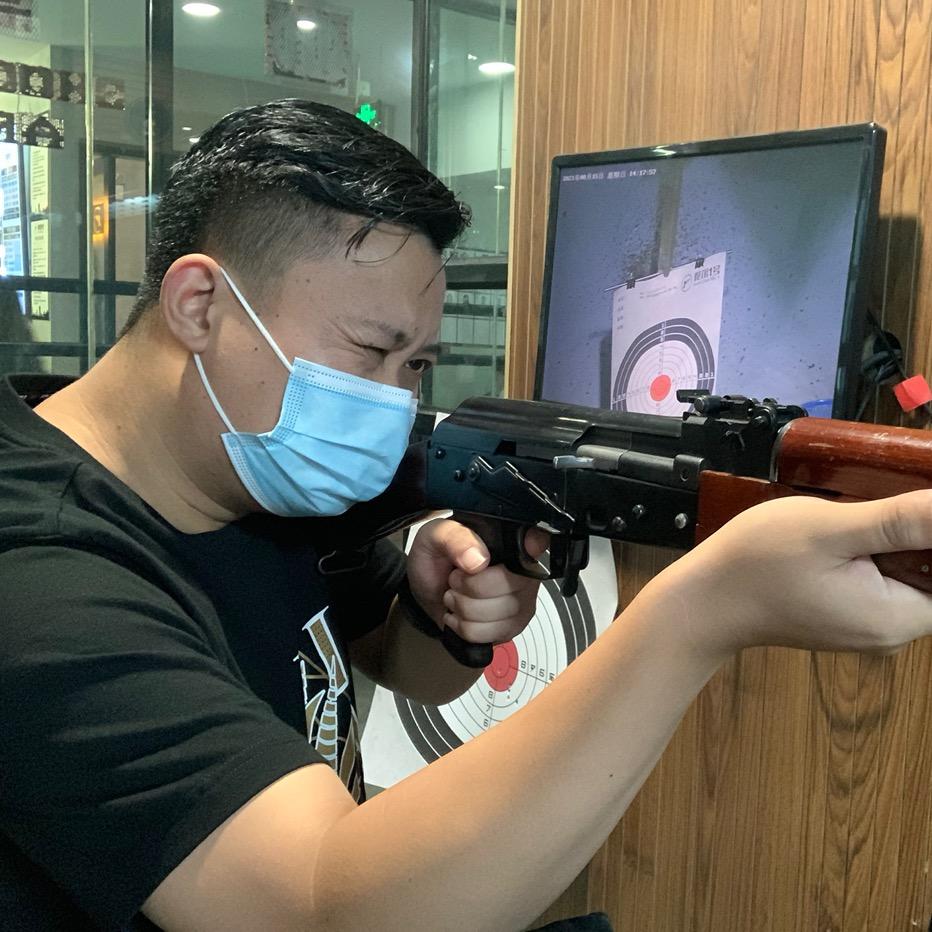 凌晨睡不着。