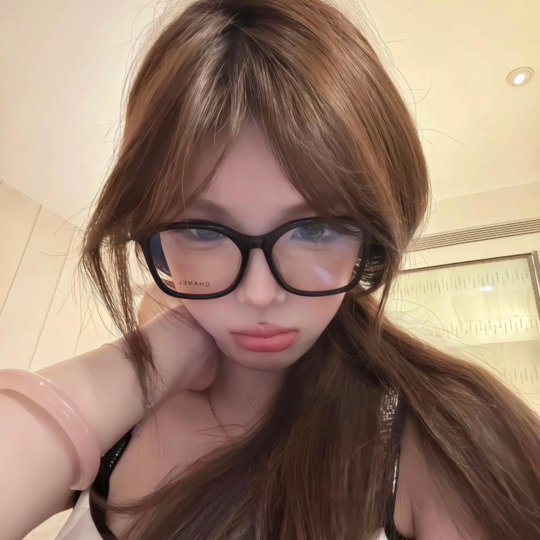 萌到被扇巴掌