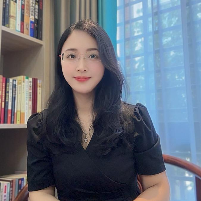周女士.