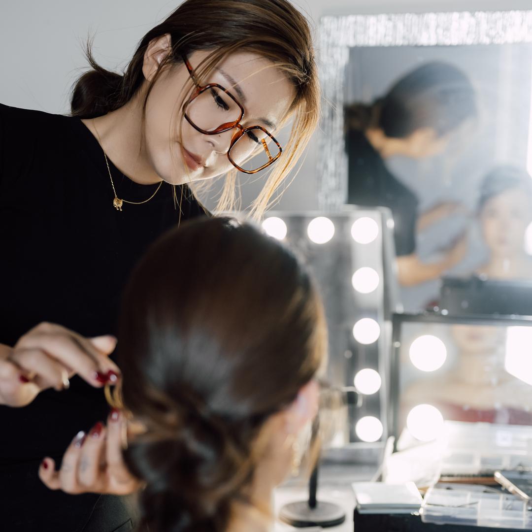 梦享婚纱官方号（化妆师张晓）