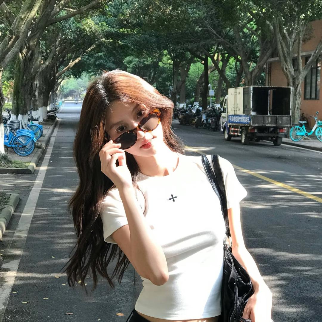 小熊菲比📒